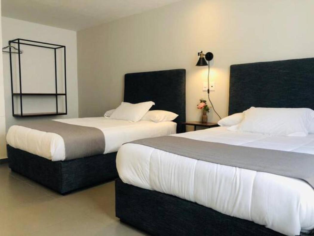 Aparthotel Urban Gran Plaza Zapopan Exterior foto